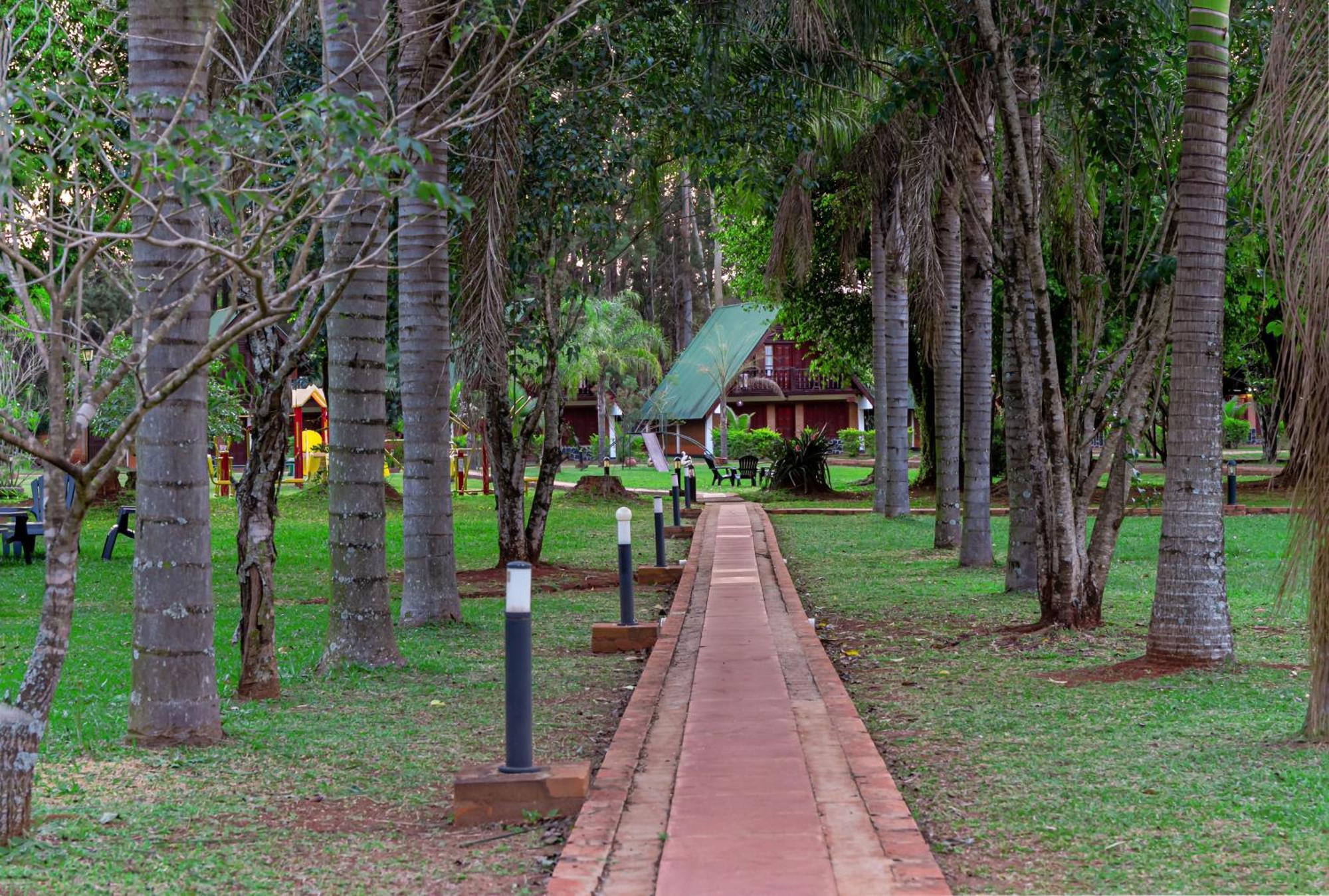 Cabanas El Refugio Del Mensu Puerto Iguazú Buitenkant foto