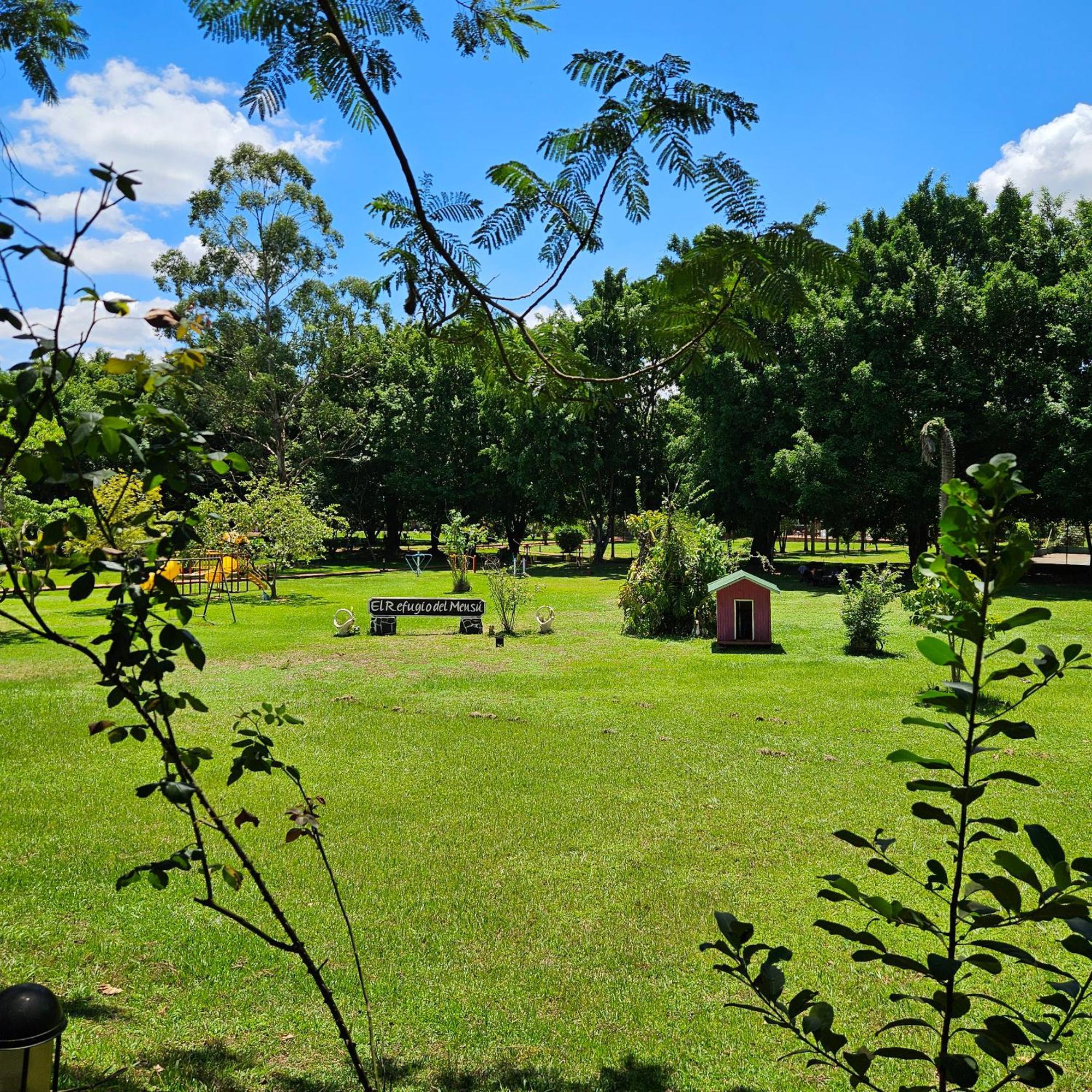 Cabanas El Refugio Del Mensu Puerto Iguazú Buitenkant foto