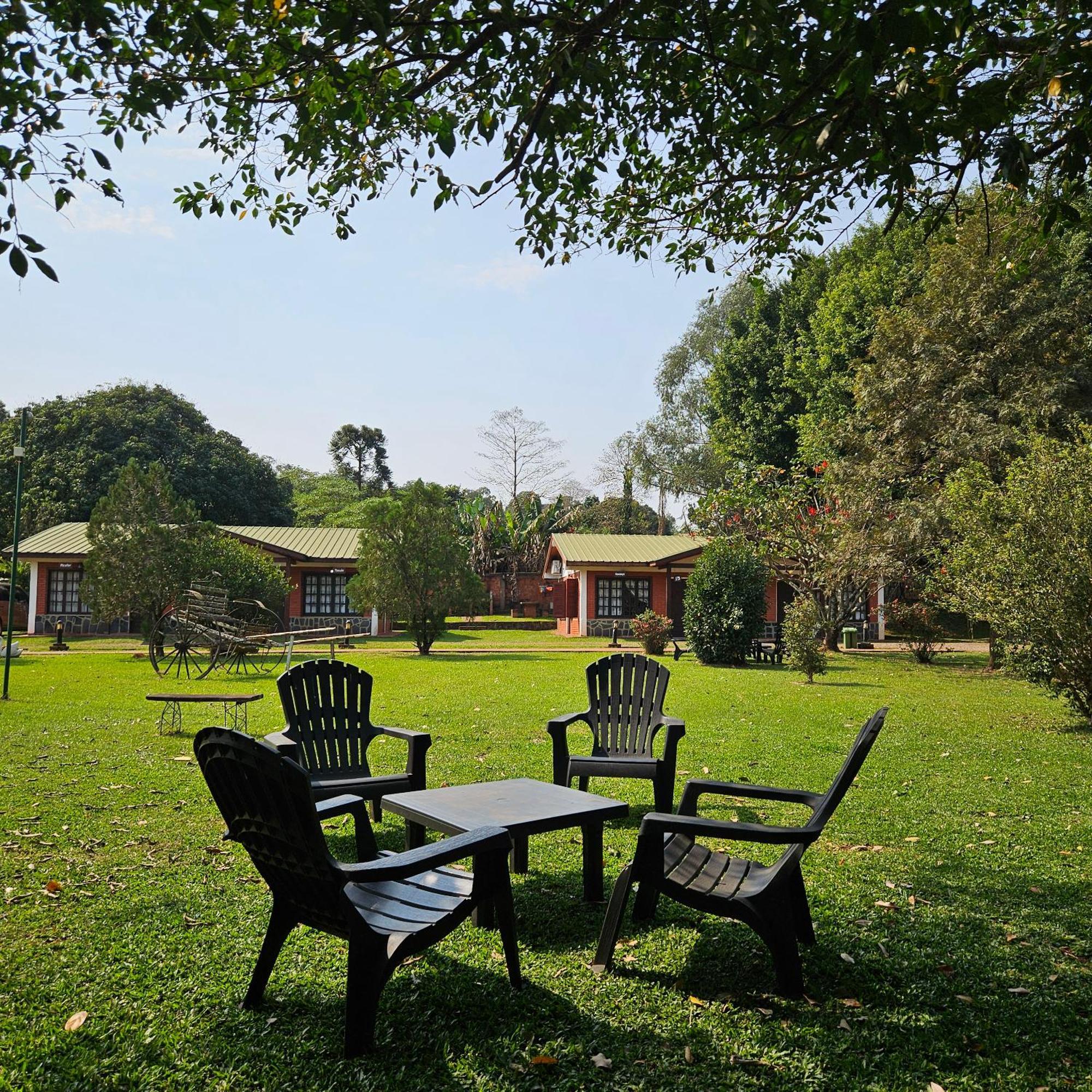 Cabanas El Refugio Del Mensu Puerto Iguazú Buitenkant foto