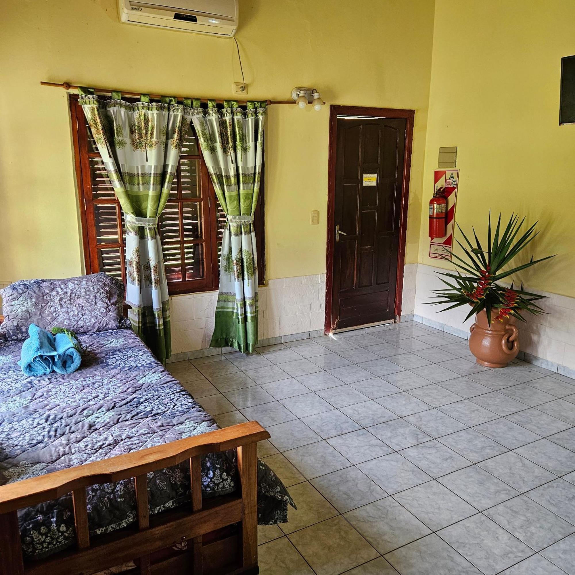 Cabanas El Refugio Del Mensu Puerto Iguazú Buitenkant foto
